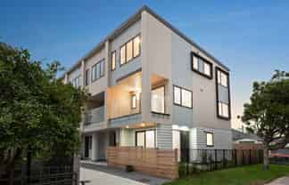 1/11 Hereford Street, Te Atatu Peninsula