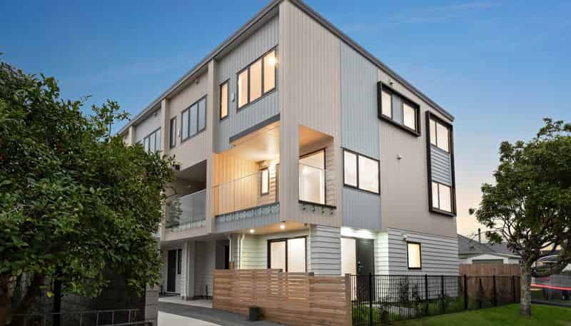 1/11 Hereford Street, Te Atatu Peninsula