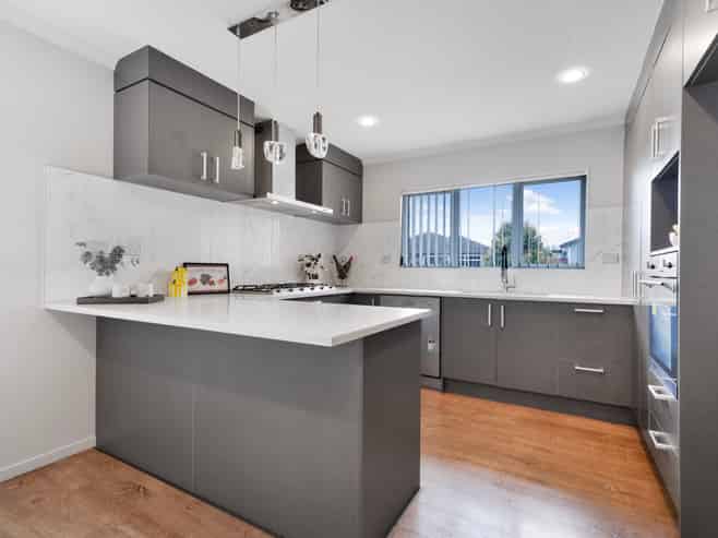 16 Hihi Avenue, Takanini