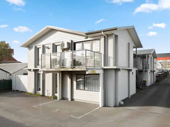 3 Chevalier Court 809 Heaphy Tce, Claudelands