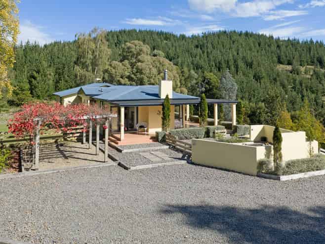 1544 Kahuranaki Road, Kahuranaki