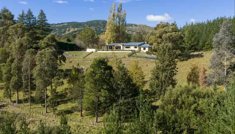 1544 Kahuranaki Road, Kahuranaki