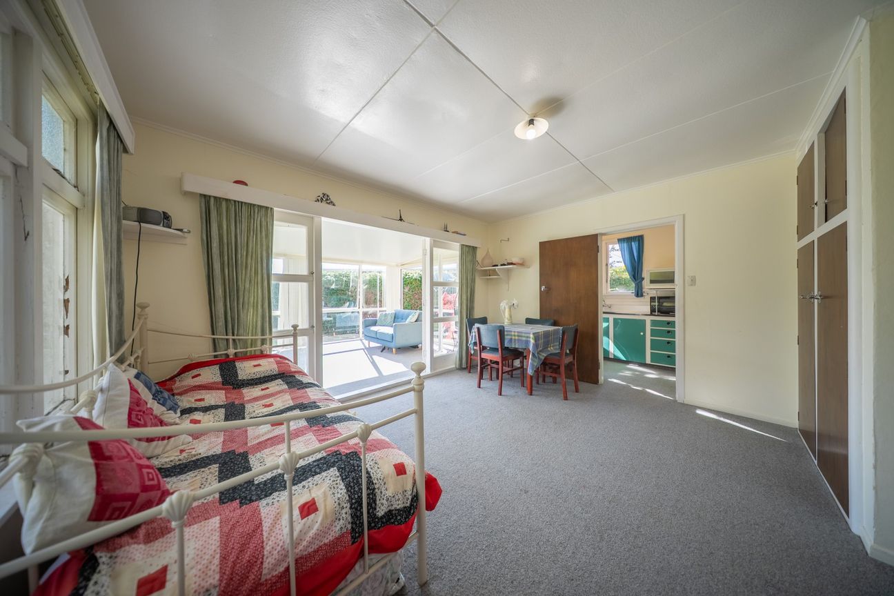 Te Anau Bach in a Central Location - Altro