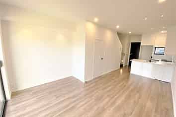 7 Hearth Street, Flat Bush