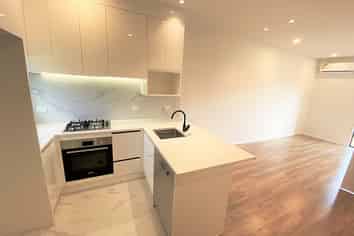 7 Hearth Street, Flat Bush