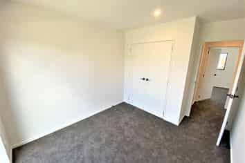 7 Hearth Street, Flat Bush