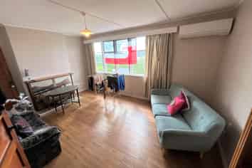 8 Churches Avenue, Mount Roskill