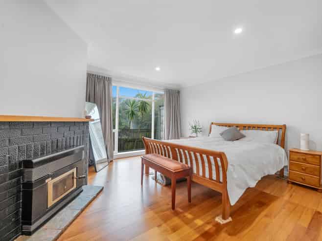 24 Atkinson Road, Titirangi