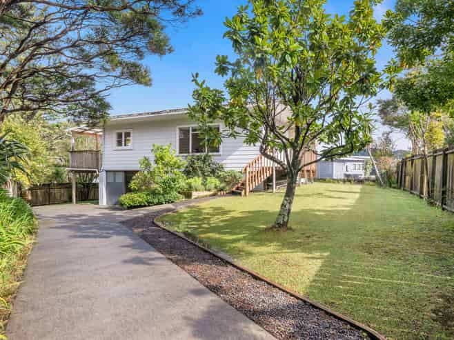 24 Atkinson Road, Titirangi