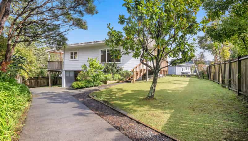 24 Atkinson Road, Titirangi