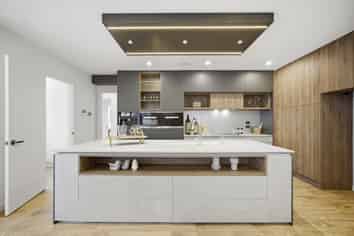 5 Luff Place, Long Bay