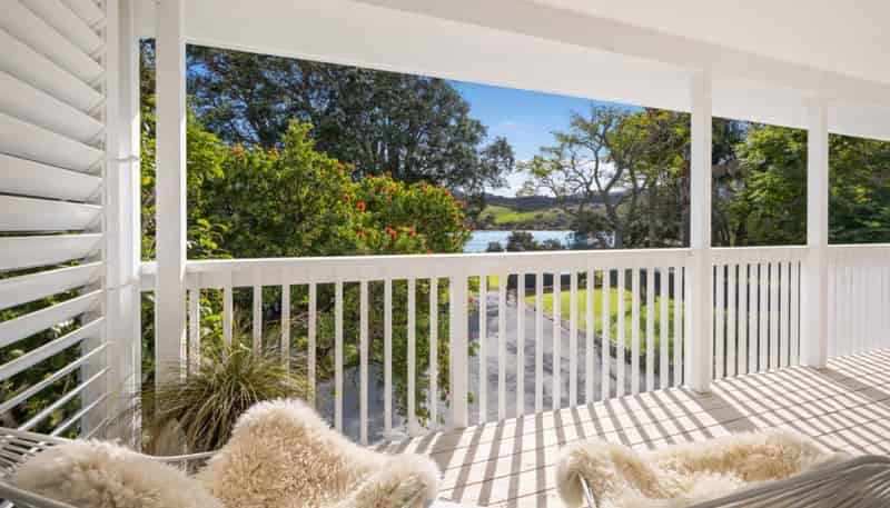 25 Riverside Drive, Point Wells