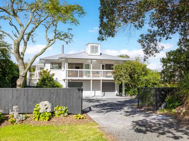 25 Riverside Drive, Point Wells