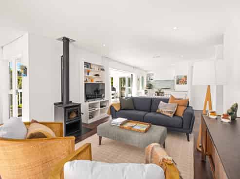 25 Riverside Drive, Point Wells