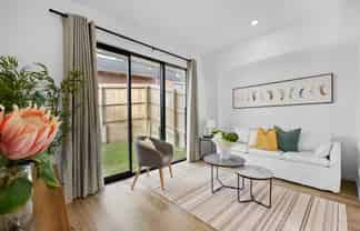 5/233 Great North Road, Henderson