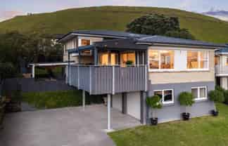 35 Ridgemount Rise, Mangere Bridge