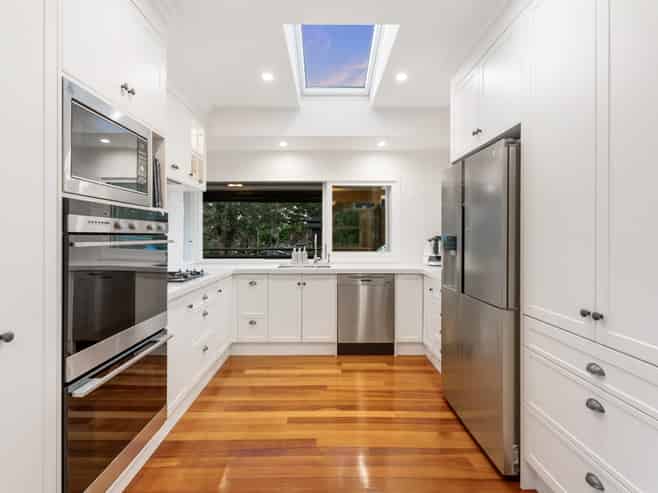 35 Ridgemount Rise, Mangere Bridge