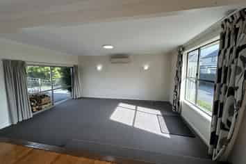 232 Springfield Road, Saint Albans