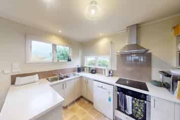 2 Balmoral Crescent, Springvale