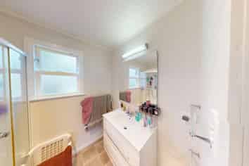 2 Balmoral Crescent, Springvale