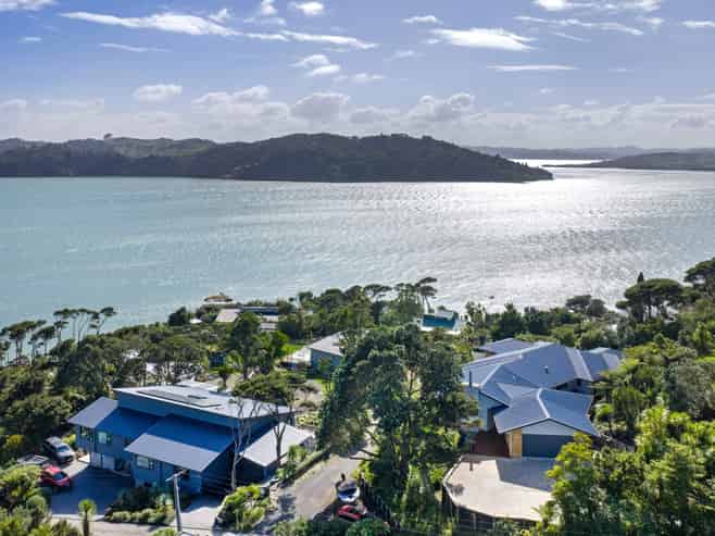 106P Greenslade Road, Raglan