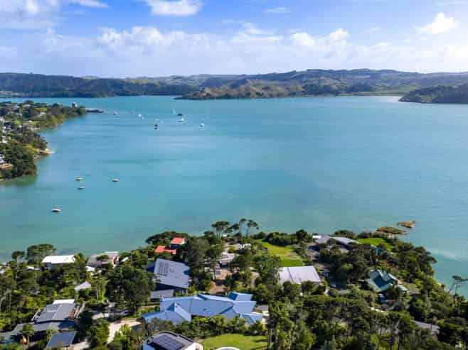 106P Greenslade Road, Raglan