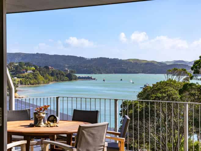 106P Greenslade Road, Raglan