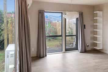 19 Fred Woodward Place, Mount Roskill