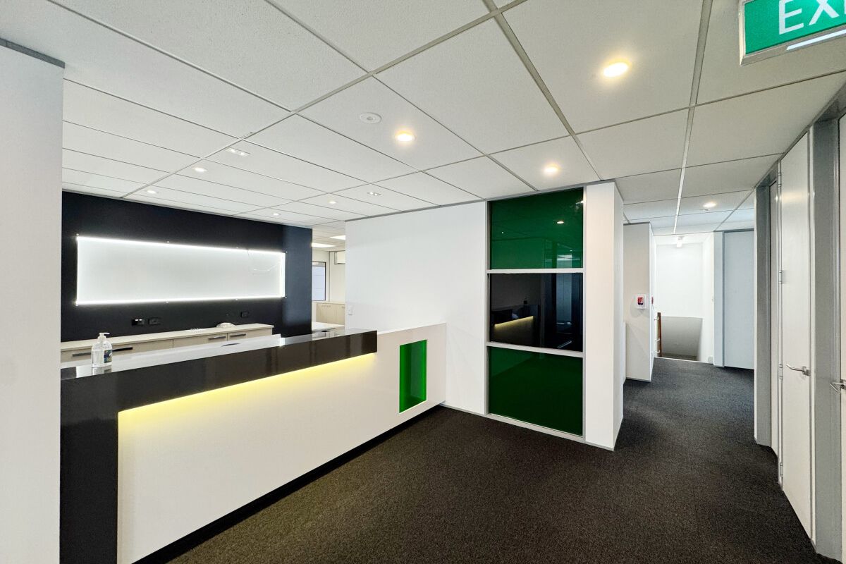 CBD Office, onsite parking - Aanzicht 3