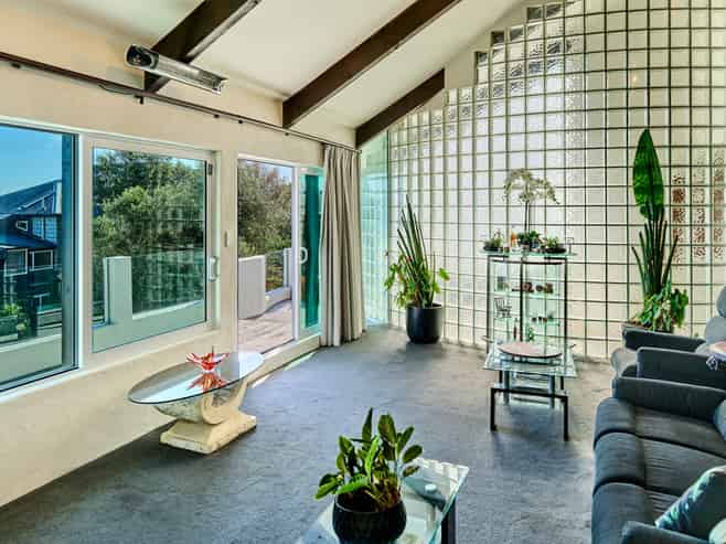 5 Rangiuru Road, Mahina Bay, Eastbourne