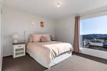 107 Woodridge Drive, Woodridge