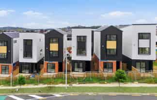 16 Vista Estate Boulevard, Flat Bush