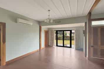 3 Bull Street, Bulls