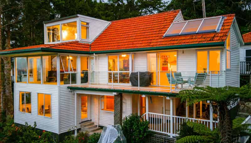 42 Rangiwai Road, TITIRANGI