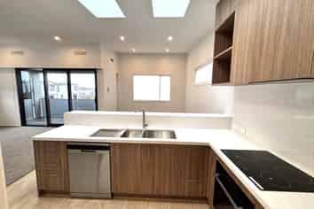 1/6 Sorrel Crescent, Bucklands Beach