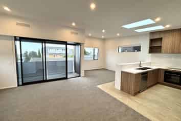 1/6 Sorrel Crescent, Bucklands Beach