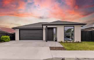 25 Henshaw Street, Woodend