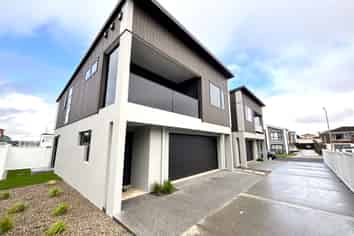 2/6 Sorrel Crescent, Bucklands Beach
