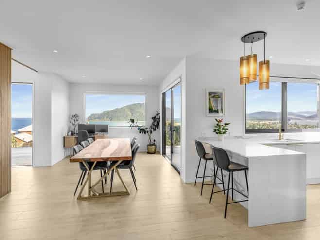 196 Paku Drive, Tairua