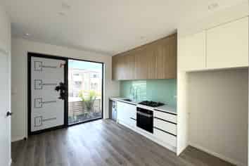 163 Henwood Road, Westgate