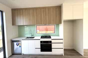 163 Henwood Road, Westgate