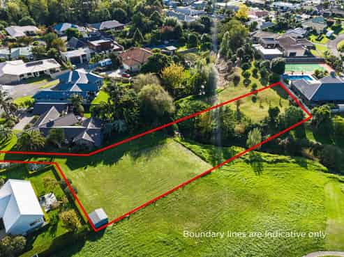 17 Charteris Rise, Riverdale