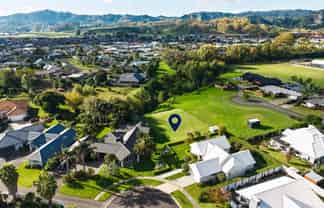 17 Charteris Rise, Riverdale