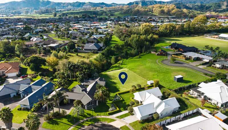 17 Charteris Rise, Riverdale