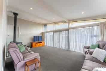 76 Mountain View Road, Glenwood