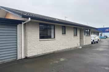 2/260 Moore Street, Ashburton