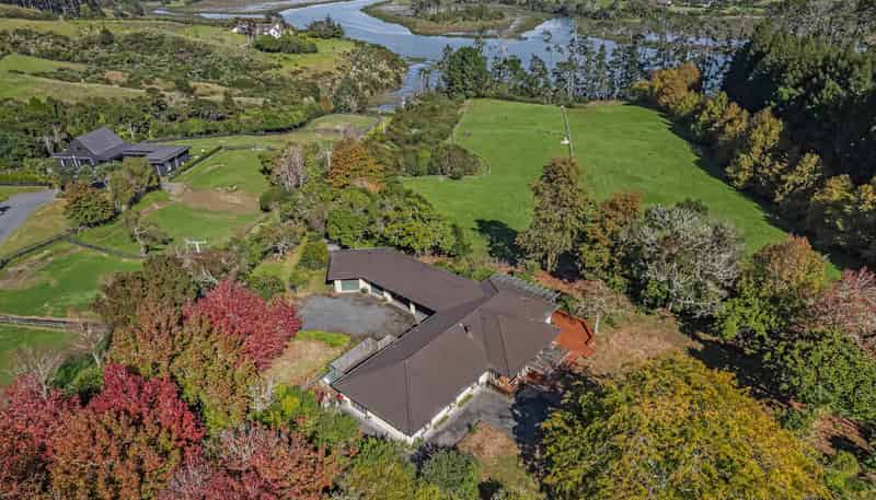60 Potts Road, Whitford