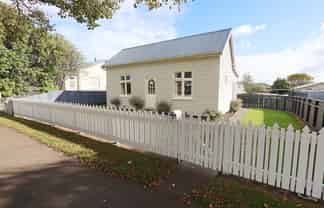 4/12 Clifton Street, Windsor