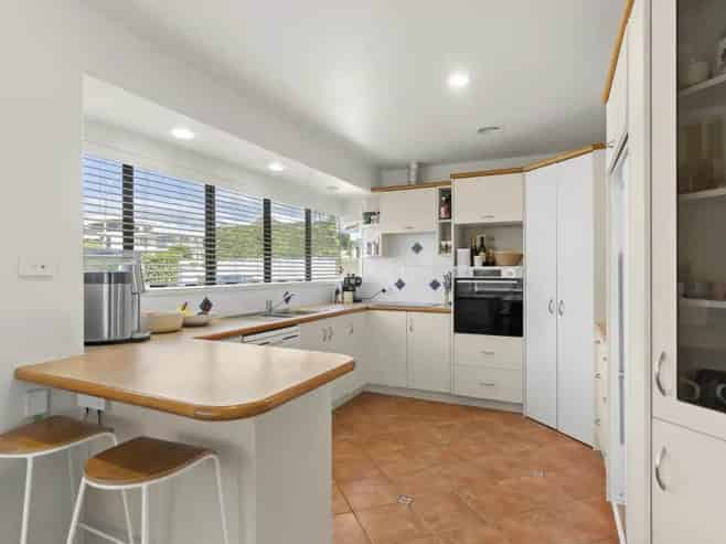 71A Oceanview Road, Mount Maunganui