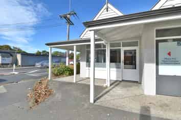 Your Chair, Your Brand, Your Corner of Caversham